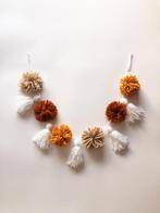 POM POM SLINGER MET TASSELS IN BRUINTINTEN | 110 CM (NIEUW), Kinderen en Baby's, Kinderkamer | Inrichting en Decoratie, Nieuw