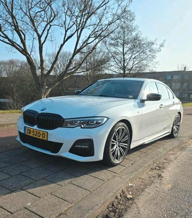BMW 3-Serie 320i 184pk Aut 2019 Wit High Executive M Sport, Auto's, BMW, Particulier, 3-Serie, 360° camera, ABS, Achteruitrijcamera