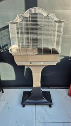 Vogelkooi op standaard met wieltjes, Dieren en Toebehoren, Vogels | Hokken en Kooien, Ophalen, Zo goed als nieuw, Metaal, Vogelkooi