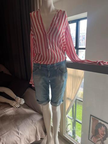 Hilfiger denim shorts beschikbaar voor biedingen