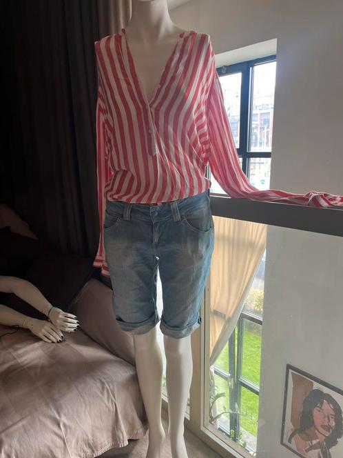Hilfiger denim shorts, Kleding | Dames, Spijkerbroeken en Jeans, Zo goed als nieuw, W30 - W32 (confectie 38/40), Blauw, Ophalen of Verzenden