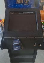 Oude arcadekast met daarin wat rest elektronica, Ophalen, Gebruikt