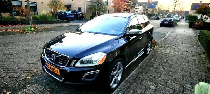 Volvo XC60 R-Design youngtimer 142dkm NAP dealerond alle opt, Auto's, Volvo, Particulier, XC60, ABS, Achteruitrijcamera, Adaptieve lichten