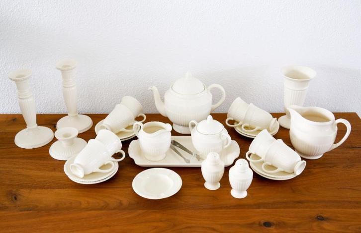 Wedgwood Edme servies w.o. theepot, kop en schotels en meer., Huis en Inrichting, Keuken | Servies, Zo goed als nieuw, Kop(pen) en/of Schotel(s)