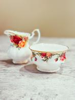 Antiek - Royal albert old country roses suikerpot & melkkan, Ophalen of Verzenden