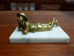 Art deco messing beeldje op marmeren sokkel, Ophalen of Verzenden