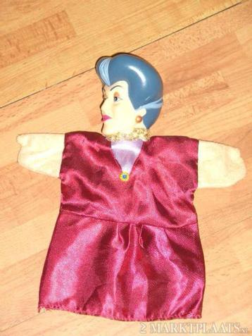 mooie poppenkast pop prinsessen stiefmoeder heks beschikbaar voor biedingen