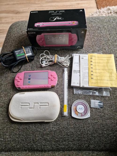 PSP Pink limited edition met doos., Spelcomputers en Games, Spelcomputers | Sony PSP, Zo goed als nieuw, PSP, Roze, Ophalen of Verzenden