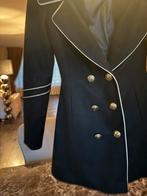 Nikkie mantel maat s, Maat 38/40 (M), Zwart, Ophalen of Verzenden, Zo goed als nieuw