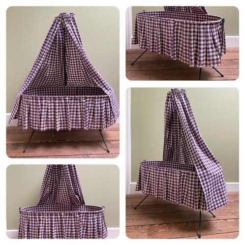 Schattige vintage poppenwieg bekleed, Kinderen en Baby's, Speelgoed | Poppen, Gebruikt, Overige typen, Ophalen