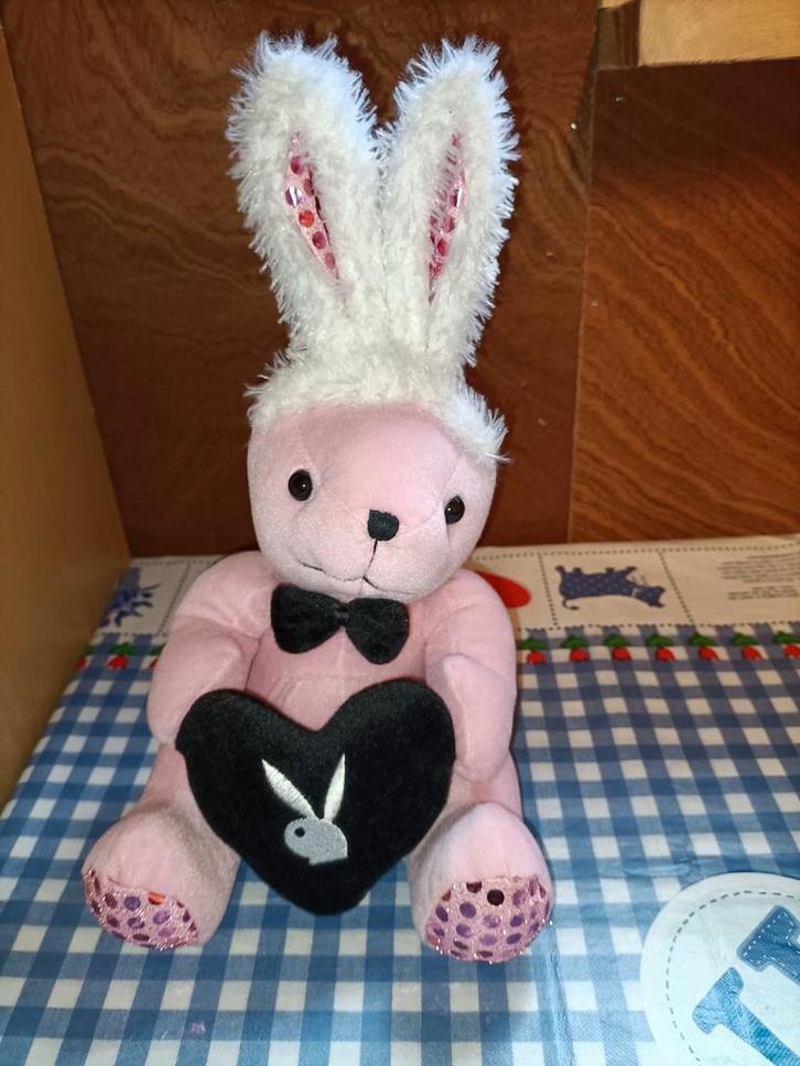 Roze playboy bunny konijn knuffel 34 cm groot, Kinderen en Baby's, Speelgoed | Knuffels en Pluche, Konijn, Ophalen of Verzenden