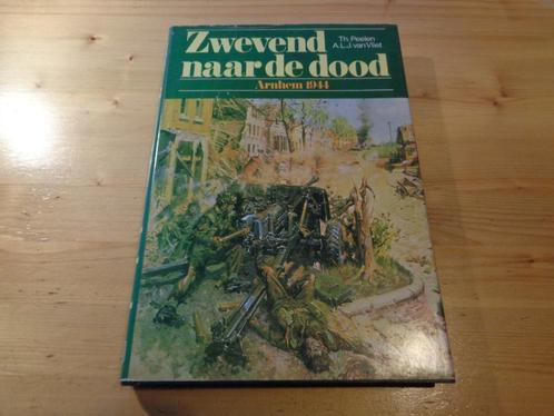 Th. Peelen - Zwevend naar de dood. Arnhem 1944, Boeken, Oorlog en Militair, Gelezen, Algemeen, Tweede Wereldoorlog, Ophalen