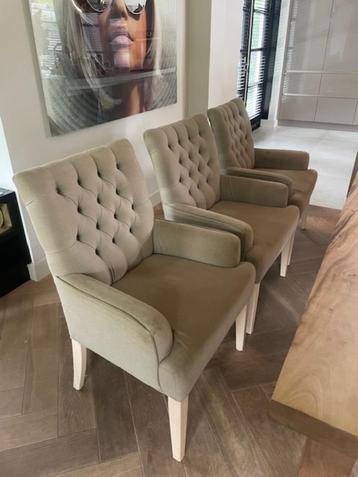 3 stevige stoelen nederlands fabrikaat € 100 totaal beschikbaar voor biedingen