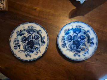 2x Wedgwood Pearl Waternymph Borden beschikbaar voor biedingen