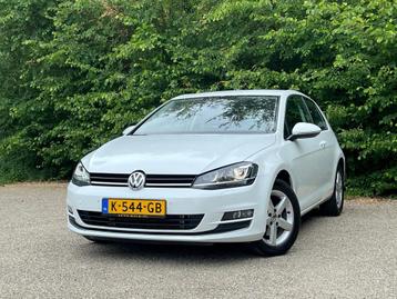 Volkswagen Golf 1.6 TDI Highline | DSG | Cruise | Navi | beschikbaar voor biedingen