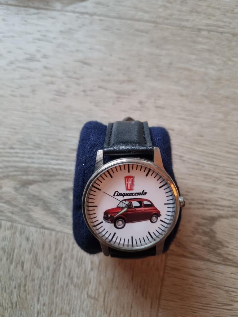 Mooie horloge, Ophalen of Verzenden, Zo goed als nieuw, Bruin, Jongen of Meisje