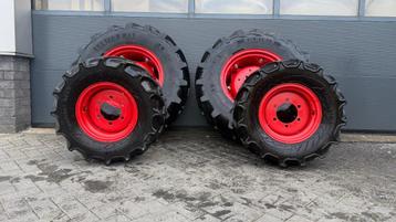 Fendt 200 smalspoor banden set beschikbaar voor biedingen