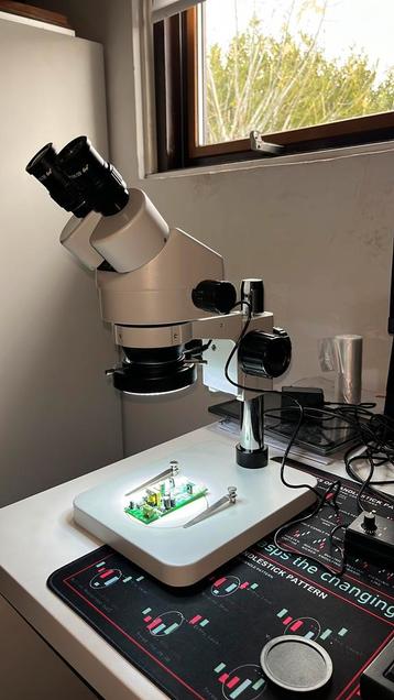 Stereo microscoop beschikbaar voor biedingen