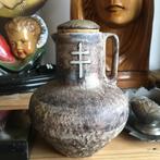 Oud keramiek wijwaterkruikje, kannetje met kruis, Antiek en Kunst, Ophalen of Verzenden