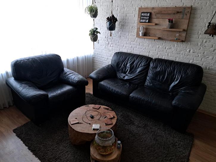 Zwarte leren bank en fauteuil set, Huis en Inrichting, Banken | Bankstellen, Gebruikt, Rechte bank, Tweepersoons, 150 tot 200 cm