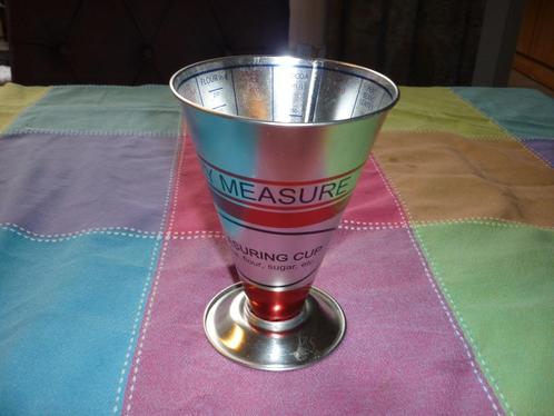Mooie Lucs Messbecher Measuring Cup in zeer goede staat, Huis en Inrichting, Keuken | Keukenbenodigdheden, Zo goed als nieuw, Ophalen of Verzenden