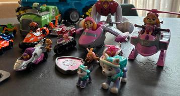 Paw Patrol auto & poppetjes pakket 20 stuks!! beschikbaar voor biedingen