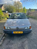 Volkswagen Passat 1.8 CL Variant 66KW U9 1992 Grijs, Origineel Nederlands, Te koop, Zilver of Grijs, Benzine