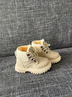 Baby boots beige nieuw, maat 22, Kinderen en Baby's, Babykleding | Schoentjes en Sokjes, Ophalen of Verzenden, Nieuw, Laarsjes