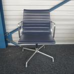 Vitra EA 108 Design Stoel | Vergaderstoel | Blauw | Leer, Huis en Inrichting, Stoelen, Gebruikt, -, Blauw, -