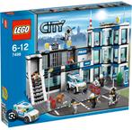 LEGO City Politiebureau - 7498, Kinderen en Baby's, Ophalen of Verzenden, Zo goed als nieuw