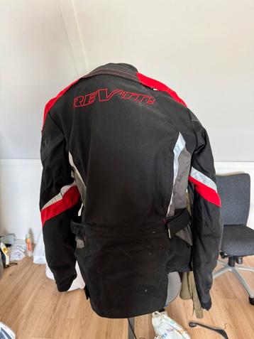 Motorjas en motorbroek beschikbaar voor biedingen