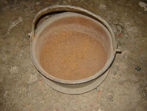 Heksenketel kookpot grape bloempot 14, Tuin en Terras, Bloempotten, Gebruikt, Metaal, Binnen, Balkon, Tuin, 25 tot 40 cm, Rond