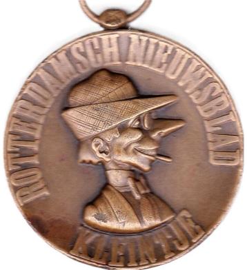 ROTTERDAMSCH  NIEUWSBLAD  KLEINTJE beschikbaar voor biedingen