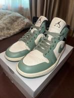 Nike Air Jordan 1 Mid Sneakers Hoog maat 38.5 groen met wit, Nike, Ophalen of Verzenden, Groen, Sneakers of Gympen
