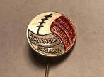 Metalen FEIJENOORD EUROPACUP 1965 -1966 Speld (Rood/Zwart)., Verzenden, Zo goed als nieuw, Sport, Speldje of Pin