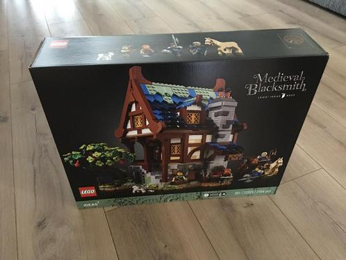 *NIEUW* Lego Ideas 21325 - Medieval Blacksmith, Kinderen en Baby's, Speelgoed | Duplo en Lego, Nieuw, Lego, Complete set, Verzenden