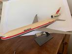 Martinair Douglas MD11 Schaalmodel, Verzamelen, Luchtvaart en Vliegtuigspotten, Ophalen of Verzenden, Gebruikt, Overige typen