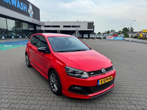 Volkswagen Polo R-line 1.2 TSI 2017, Auto's, Volkswagen, Particulier, Polo, Benzine, Hatchback, Handgeschakeld, Geïmporteerd, Rood