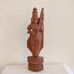 Vintage houten beeld muzikante/uit India 40 jaar oud., Antiek en Kunst, Ophalen of Verzenden