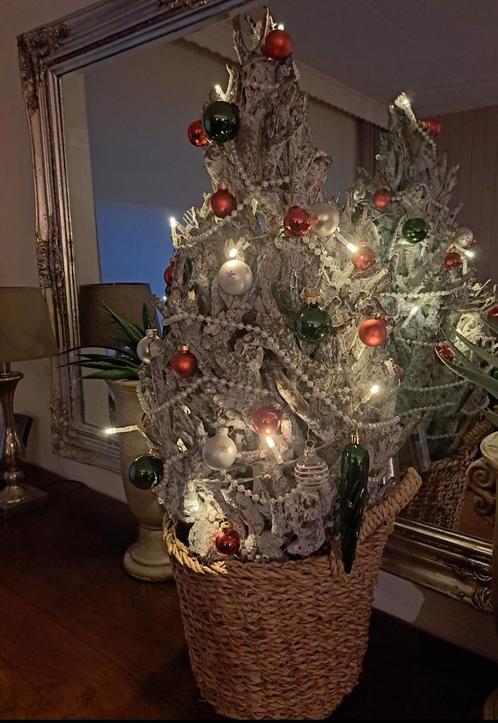 Aparte gevlochten 'takken' kerstboom ballen verlichting pot, Diversen, Kerst, Zo goed als nieuw, Ophalen