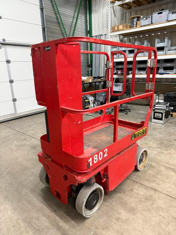 JLG 1230ES Hoogwerker – Compact, Licht en Direct Inzetbaar!, Doe-het-zelf en Verbouw, Ladders en Trappen, Gebruikt, Ophalen of Verzenden