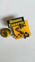 Douwe Egberts hordelopen pin, Verzamelen, Speldjes, Pins en Buttons, Ophalen of Verzenden, Zo goed als nieuw, Overige onderwerpen
