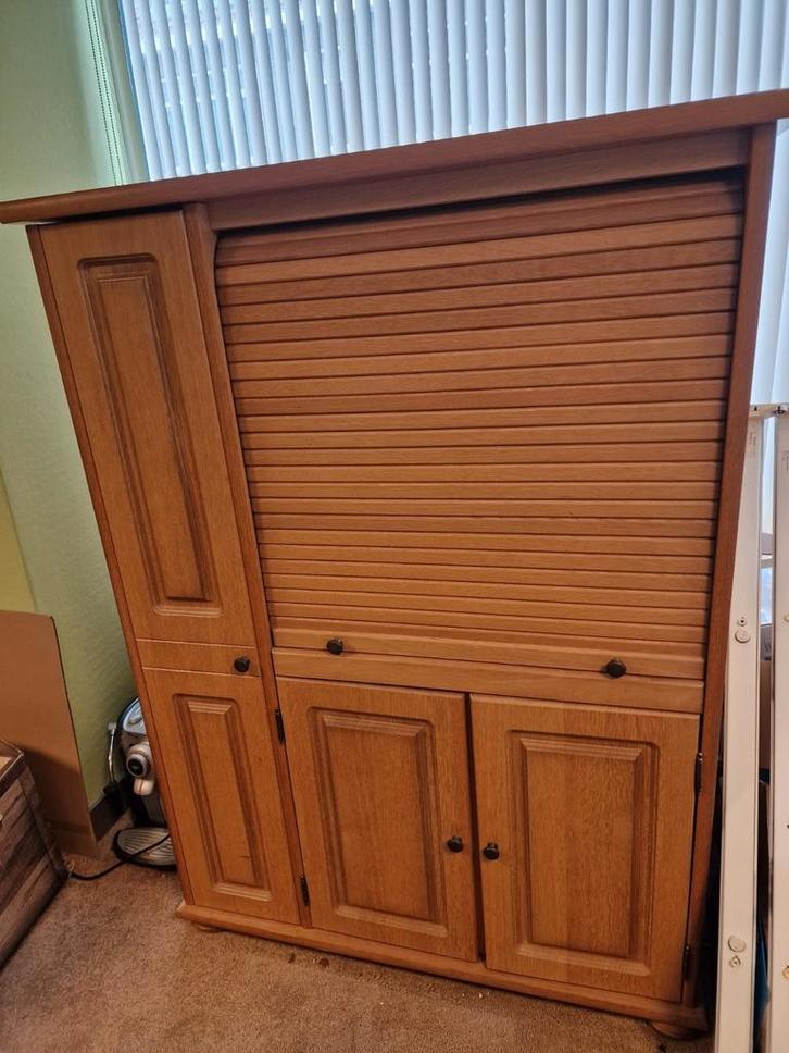 Licht eiken computer/hobbykast, Huis en Inrichting, Kasten | Computermeubels, Gebruikt, Ophalen