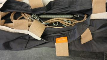 Zgan hang wieg HUSHH beschikbaar voor biedingen