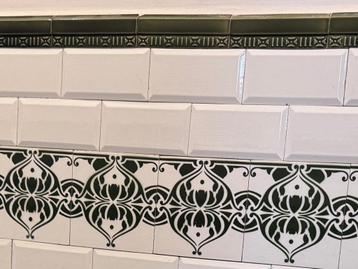 Art Nouveau lambrisering. beschikbaar voor biedingen