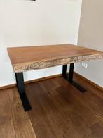 Houten bureau met stalen onderstel, Huis en Inrichting, Bureaus, Ophalen, Gebruikt, Bureau