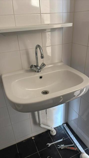 Nieuw. Niet gebruikt. beschikbaar voor biedingen