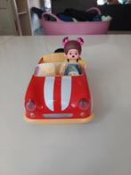 Leuke Monchhichi aapje met een rode speelgoedauto., Ophalen of Verzenden, Zo goed als nieuw