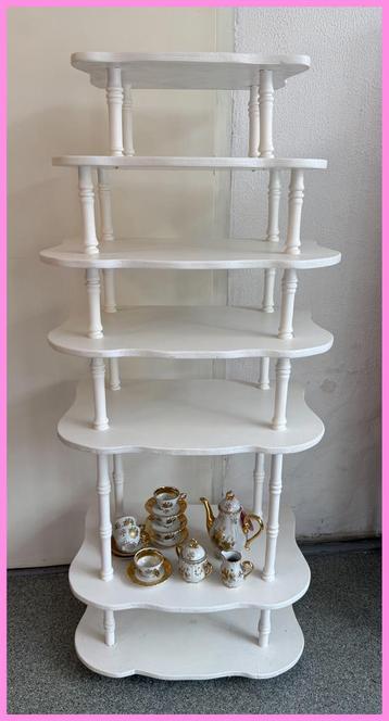 Brocant rekje kastje planken hout boekenkastje boekenrek beschikbaar voor biedingen