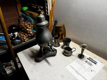 Tinnen Koffiekan met Accessoires beschikbaar voor biedingen